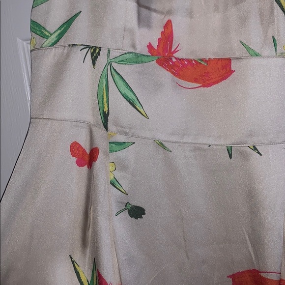 Never worn midi dress - Picture 2 of 4